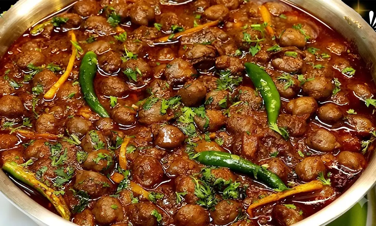 Amritsari Chole Recipe: How To Make It [Step by Step]